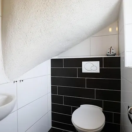 Duenenhaeuser Haus 8 A Holiday home *