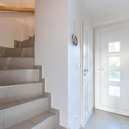 Duenenhaeuser Haus 8 A بيت للعطل *