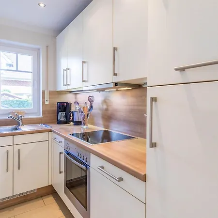 Duenenhaeuser Haus 8 A *